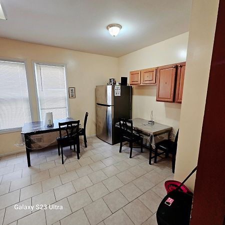 Divine Villa & Resorts Guest House - 283 Lehigh Ave Newark Eksteriør bilde