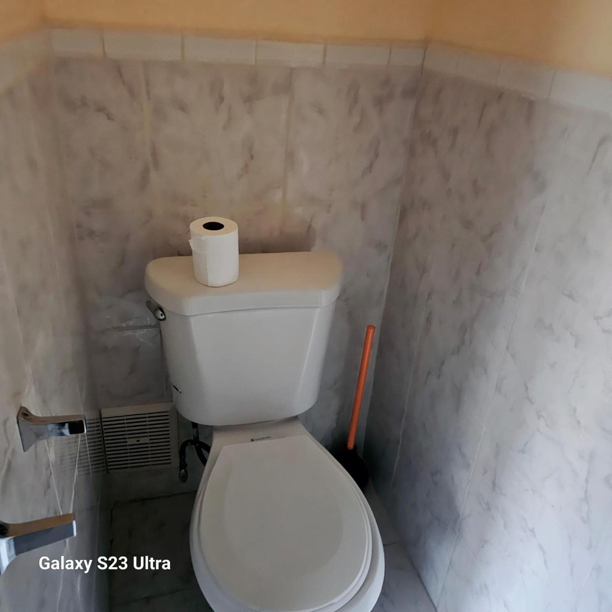 Divine Villa & Resorts Guest House - 283 Lehigh Ave Newark Eksteriør bilde
