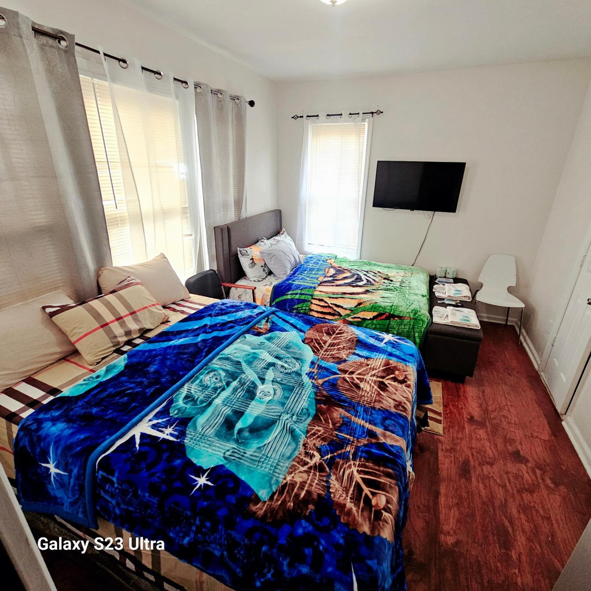 Divine Villa & Resorts Guest House - 283 Lehigh Ave Newark Eksteriør bilde